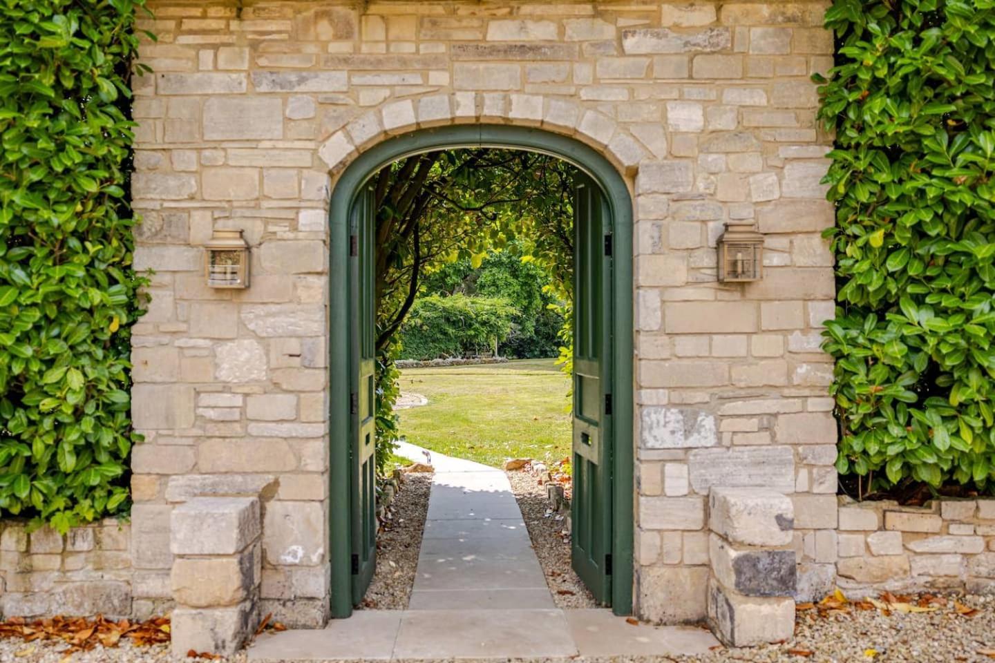 Granby Estate The Old Pool House Apartamento Bradford-On-Avon Exterior foto